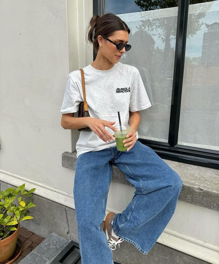 MODERN FASHION: THE LANGUAGE OF IDENTITY AND TRENDS